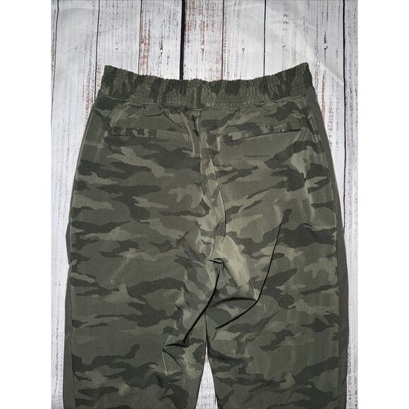 ATHLETA Brooklyn Lined Jogger Camo Green Size 6 - Picture 4 of 5